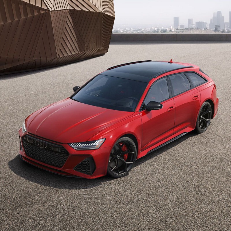 2025 Audi RS 6 Avant प्रदर्शन