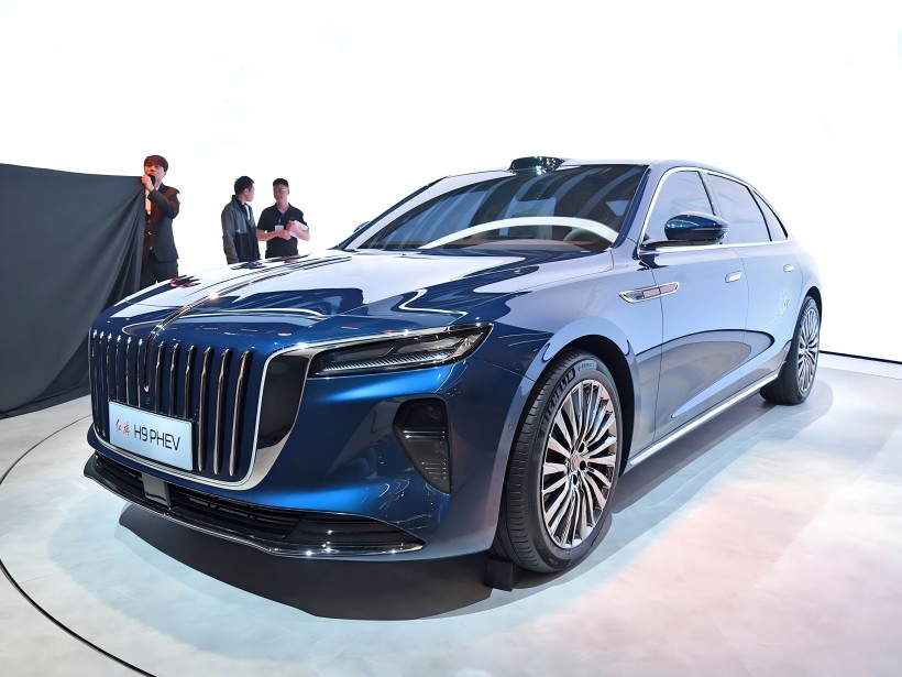 Hongqi H9 plv, एक 2.0T प्लग द्वारा संचालित - हाइब्रिड powerrtarn मा - एक सक्रिय निलम्बन 2025 को दोस्रो आधा मा शुरू हुनेछ।